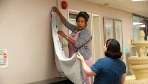 Getting On Season 1 เกตติ้ง ออน ปี 1 ตอนที่ 6